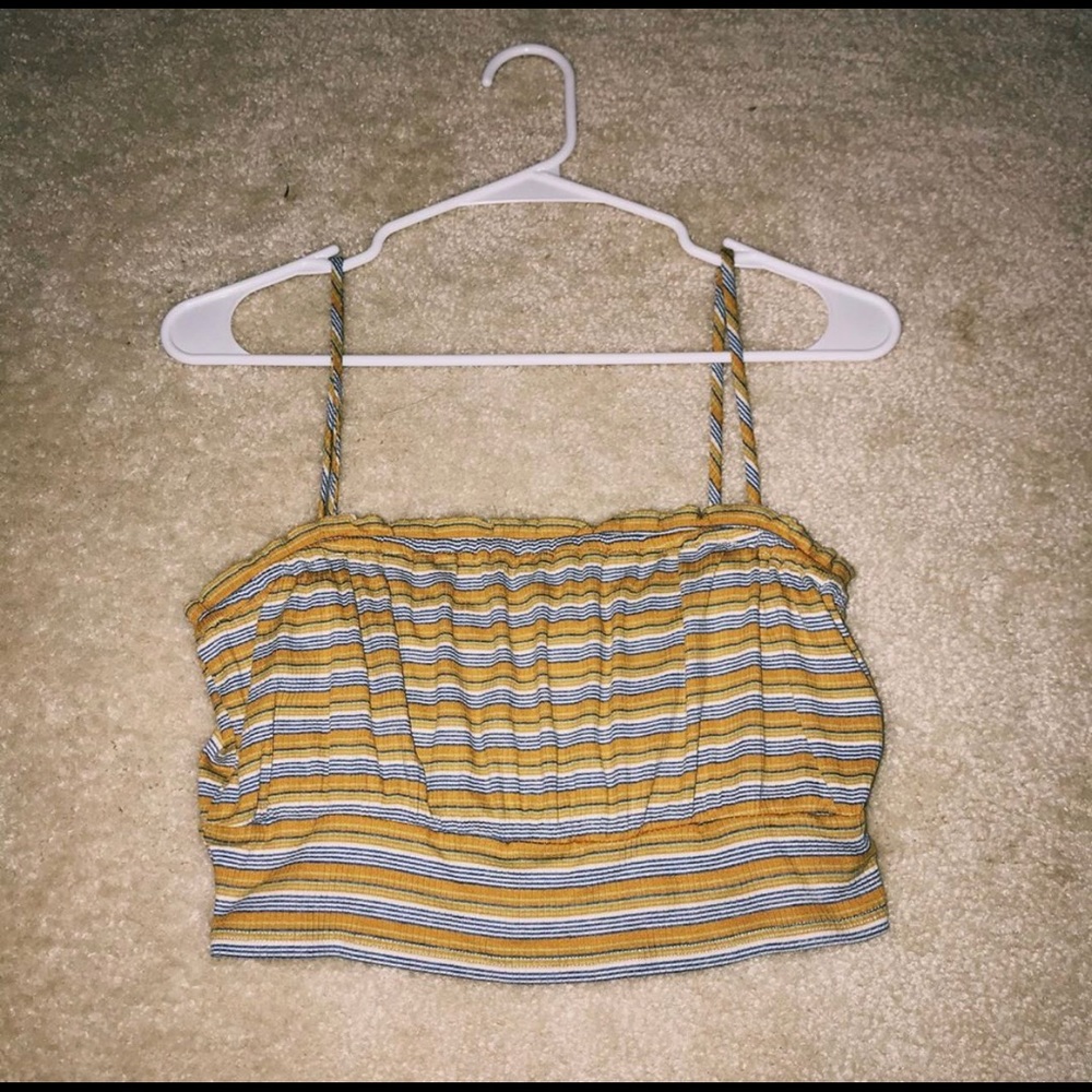 Pacsun (Me to We) crop top